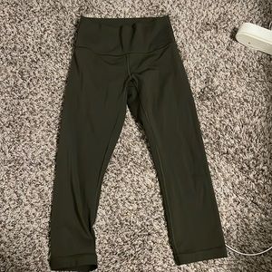 Lululemon wunderunder crop army green leggings. Barely worn. Size 6.